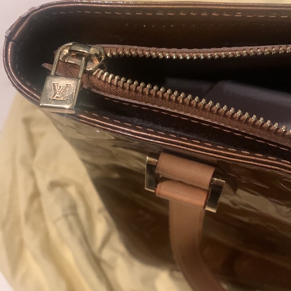 Louis Vuitton vernis bag - Picture 4 of 12